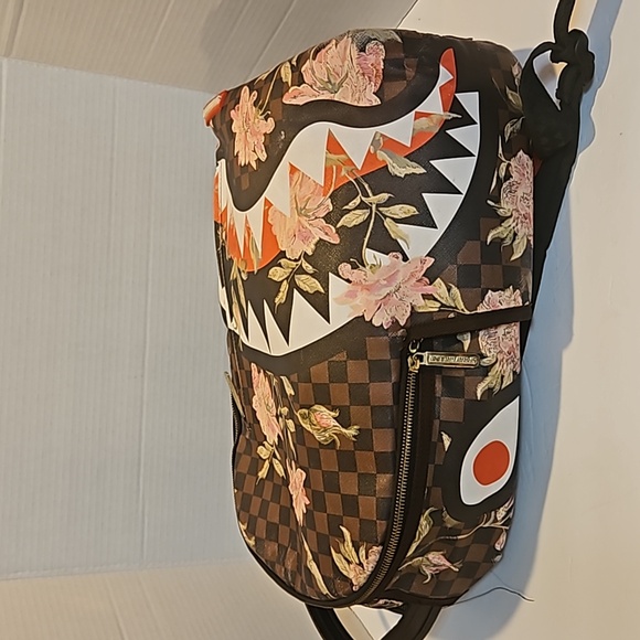 PREOWNED SPRAYGROUND BACKPACK - Picture 5 of 17